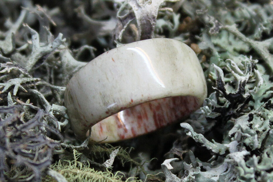 Ring aus Hirschgeweih